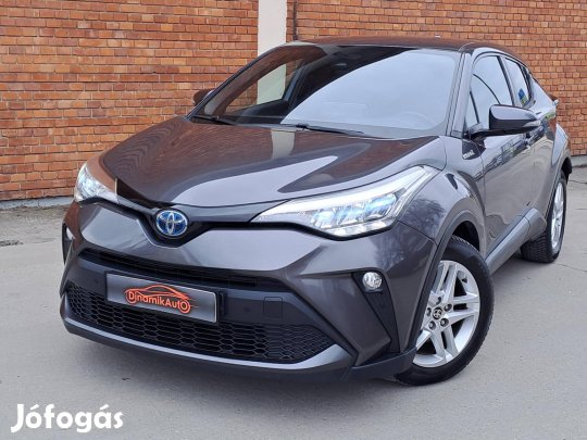 Toyota C-HR 1.8 Hybrid Style e-CVT Távtartó-LED...