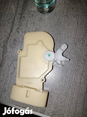 Toyota Celica T23 központi zár motor 1999-2006 