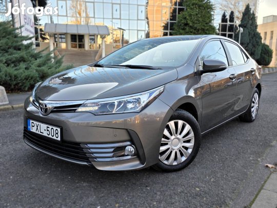 Toyota Corolla Sedan 1.6 Active Trend /Magyaro-...