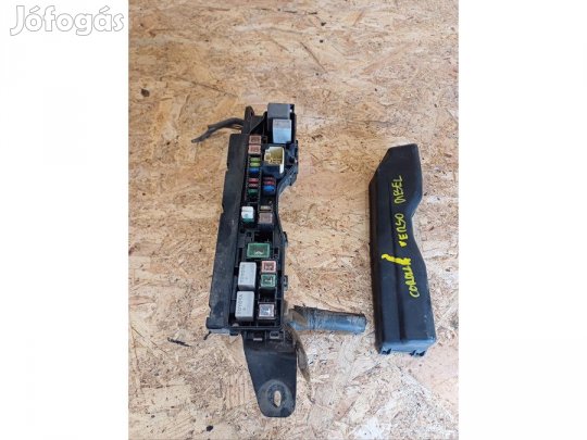 Toyota Corolla Verso ( 2005-2009) 2.2 D-4D Diesel Biztosíték Tábla