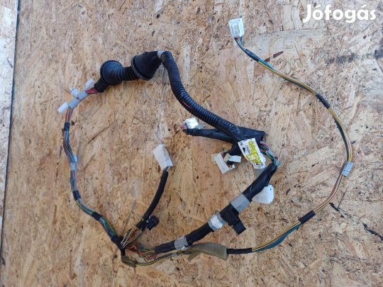 Toyota Corolla Verso ( 2005-2009) Bal Első Ajtókábel Köteg
