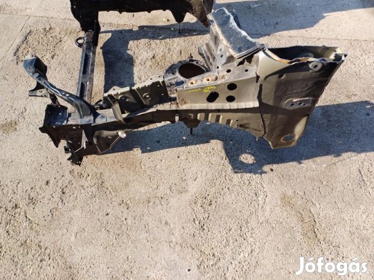 Toyota Corolla Verso ( 2005-2009) Bal Első Nyúlvány