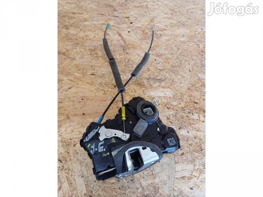 Toyota Corolla Verso ( 2005-2009) Jobb Első  Ajtó Központizár