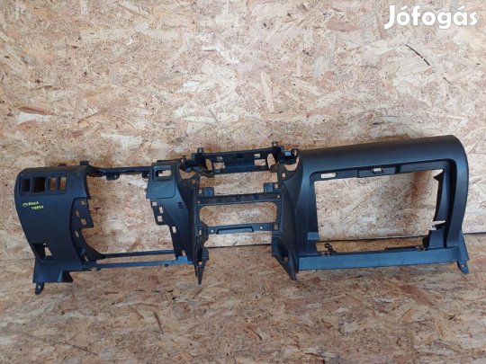 Toyota Corolla Verso ( 2005-2009) Műszerfal Alsó Része