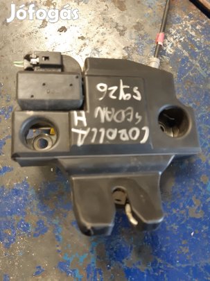 Toyota Corolla (E15) 06-13 Csomagtérajtó Zár