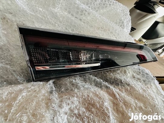 Toyota Corolla hátsó macska szem lámpa