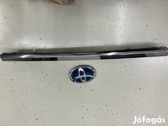 Toyota Corolla kilincs burkolat embléma 