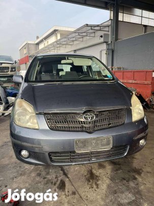 Toyota Corolla lökhárító,homlokfal,motorháztető,csomagtérajtó,lámpák