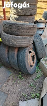 Toyota Dyna acél felnik.