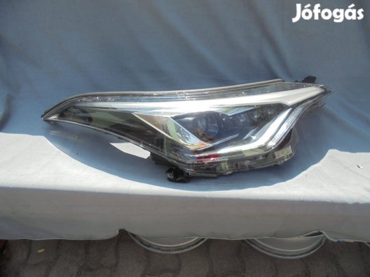 Toyota Full Led első fényszóró eladó