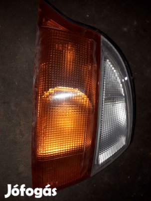 Toyota Hiace Jobb Hátsó Tolatólámpa