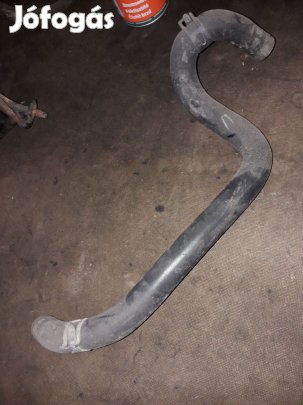 Toyota Hiace Vízcső