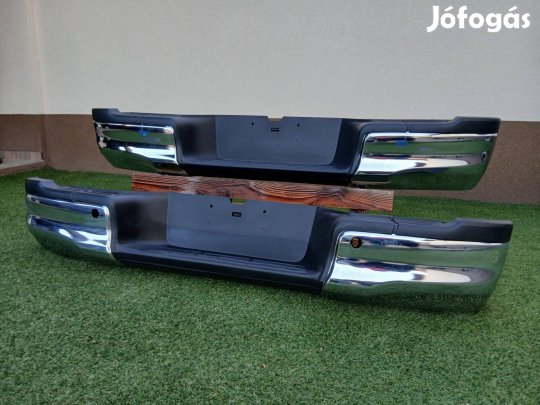 Toyota Hilux gyári hátsó lökhárító