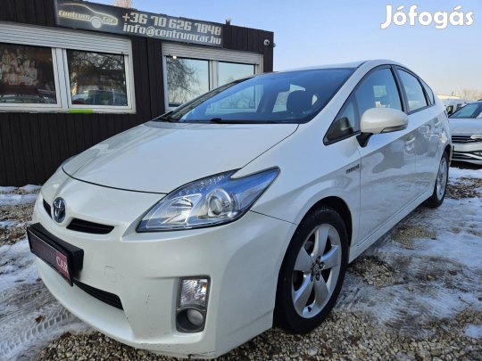 Toyota Prius 1.8 HSD Premium (Automata) Sz.köny...