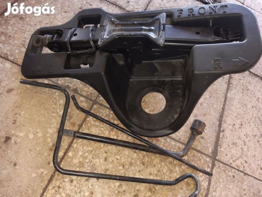 Toyota Prius Emelő Szett