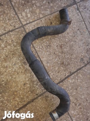 Toyota Prius Vízcső