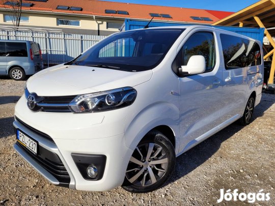 Toyota Proace 2.0 D-4D Family Comfort L2H1 Magy...