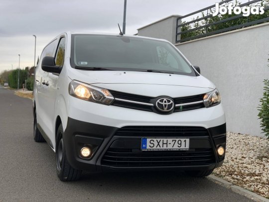 Toyota Proace 2.0 D-4D Panel Van Active Smart C...