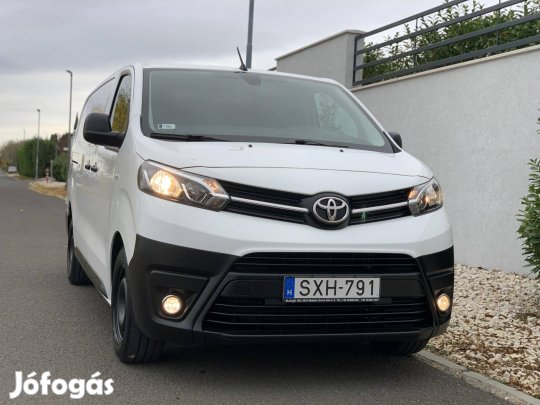 Toyota Proace 2.0 D-4D Panel Van Active Smart C...