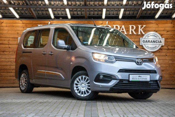 Toyota Proace City Verso 1.2T Family L2H1 [7 sz...