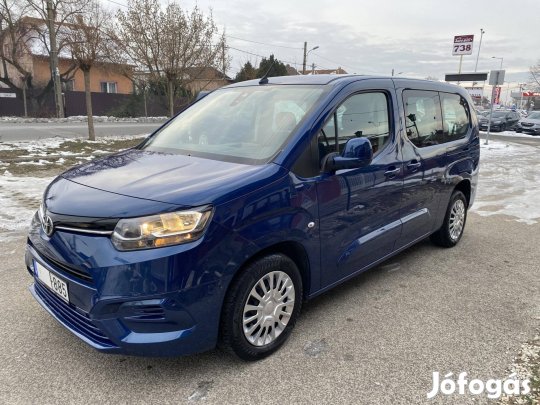 Toyota Proace City Verso 1.2T Family L2H1 [7 sz...