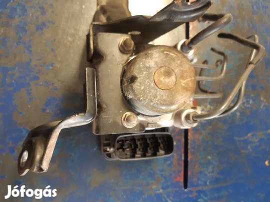 Toyota Rav 4 00-05 ABS Tömb