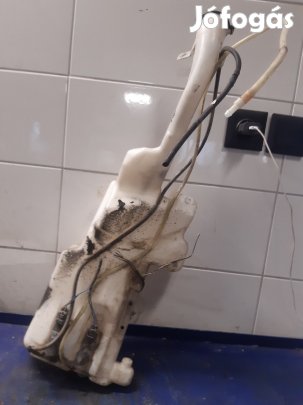 Toyota Rav 4 00-05 Ablakmosó Tartály + Ablakmosó Szivattyú