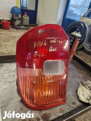 Toyota Rav 4 00-05 Bal Hátsó Lámpa