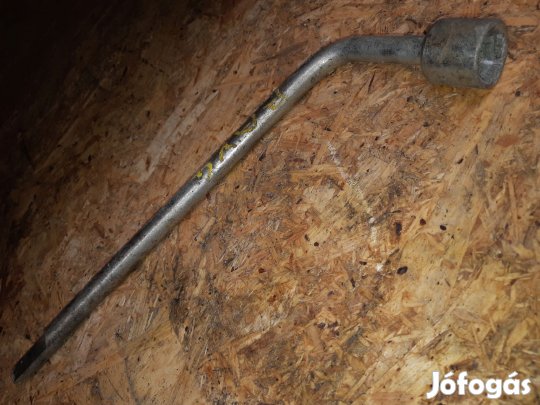 Toyota Rav 4 00-05 Csőkulcs Kerékhez