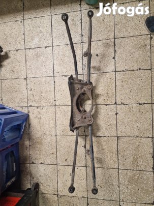 Toyota Rav 4 00-05 Hátsó Bölcső