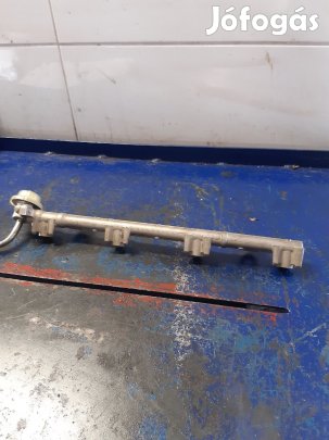 Toyota Rav 4 00-05 Injektor Híd