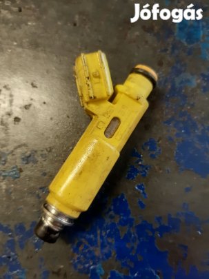 Toyota Rav 4 00-05 Injektor / Porlasztó / Befecskendező