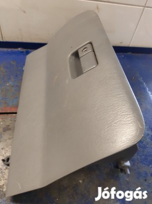 Toyota Rav 4 00-05 Kesztyűtartó