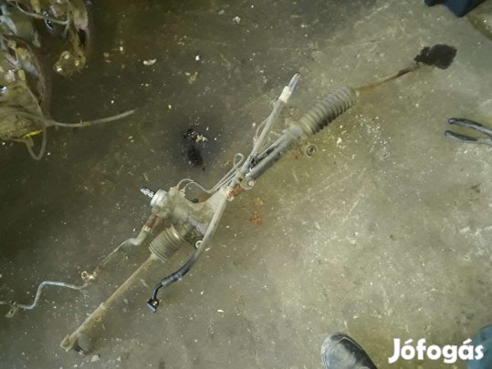 Toyota Rav 4 00-05 Kormánymű Szervós