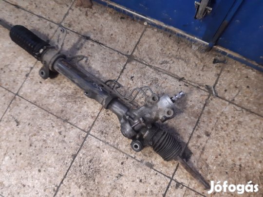 Toyota Rav 4 00-05 Kormánymű Szervós