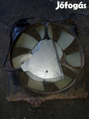 Toyota Rav 4 00-05 Vízhűtő Ventilátor