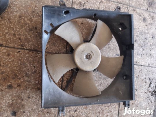 Toyota Rav 4 00-05 Vízhűtő Ventilátor