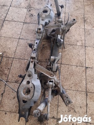 Toyota Rav 4 05-13 Hátsó Bölcső