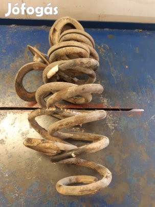 Toyota Rav 4 05-13 Hátsó Rugó Pár