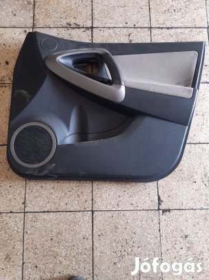 Toyota Rav 4 05-13 Jobb Első Ajtókárpit