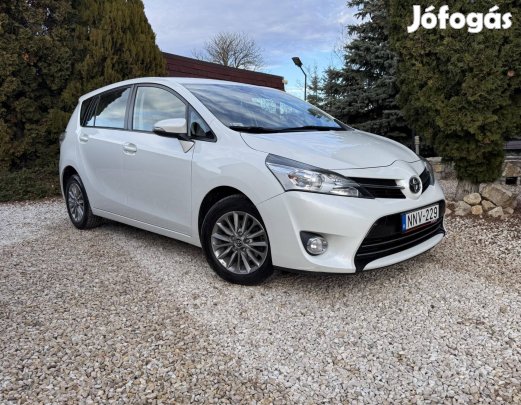 Toyota Verso 1.6 D-4D Live Comfort Manual 6 MO....