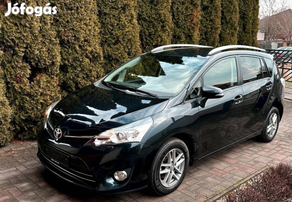 Toyota Verso 1.8 Executive [7 személy] 7 fős Na...