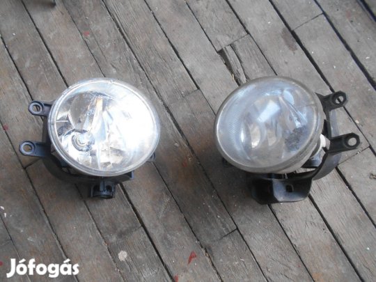 Toyota Verso 2013-2018 ködlámpa jobb, bal