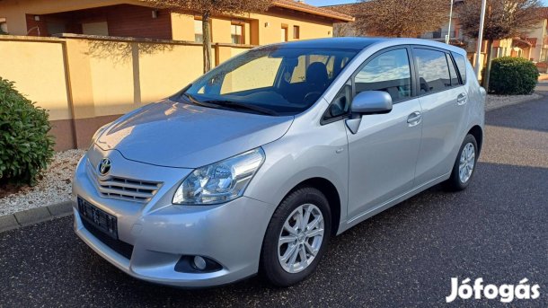 Toyota Verso 2.0 D-4D Style 7 személy - Friss s...