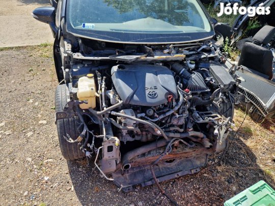 Toyota Verso bontott alkatrészek