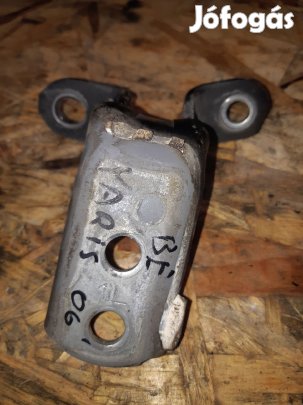 Toyota Yaris 05-10 Bal Első Ajtózsanér