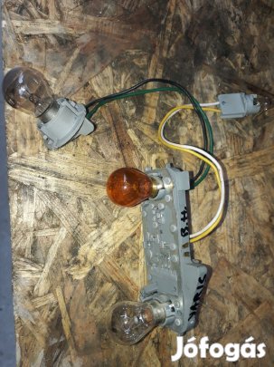 Toyota Yaris 05-10 Bal Hátsó Lámpa Foglalat