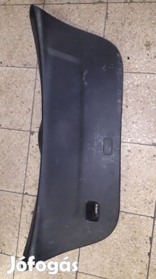 Toyota Yaris 05-10 Csomagtérajtó Burkolat