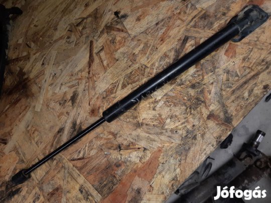 Toyota Yaris 05-10 Csomagtérajtó Teleszkóp