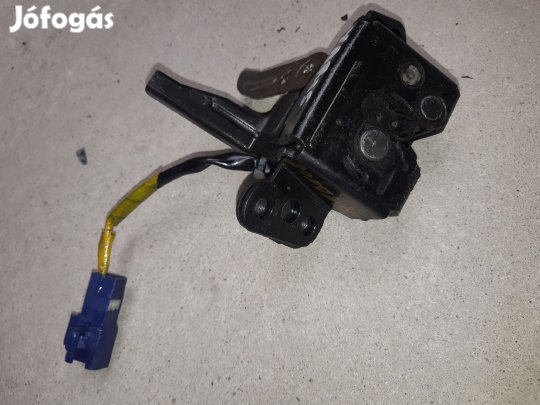 Toyota Yaris 05-10 Csomagtérajtó Zár